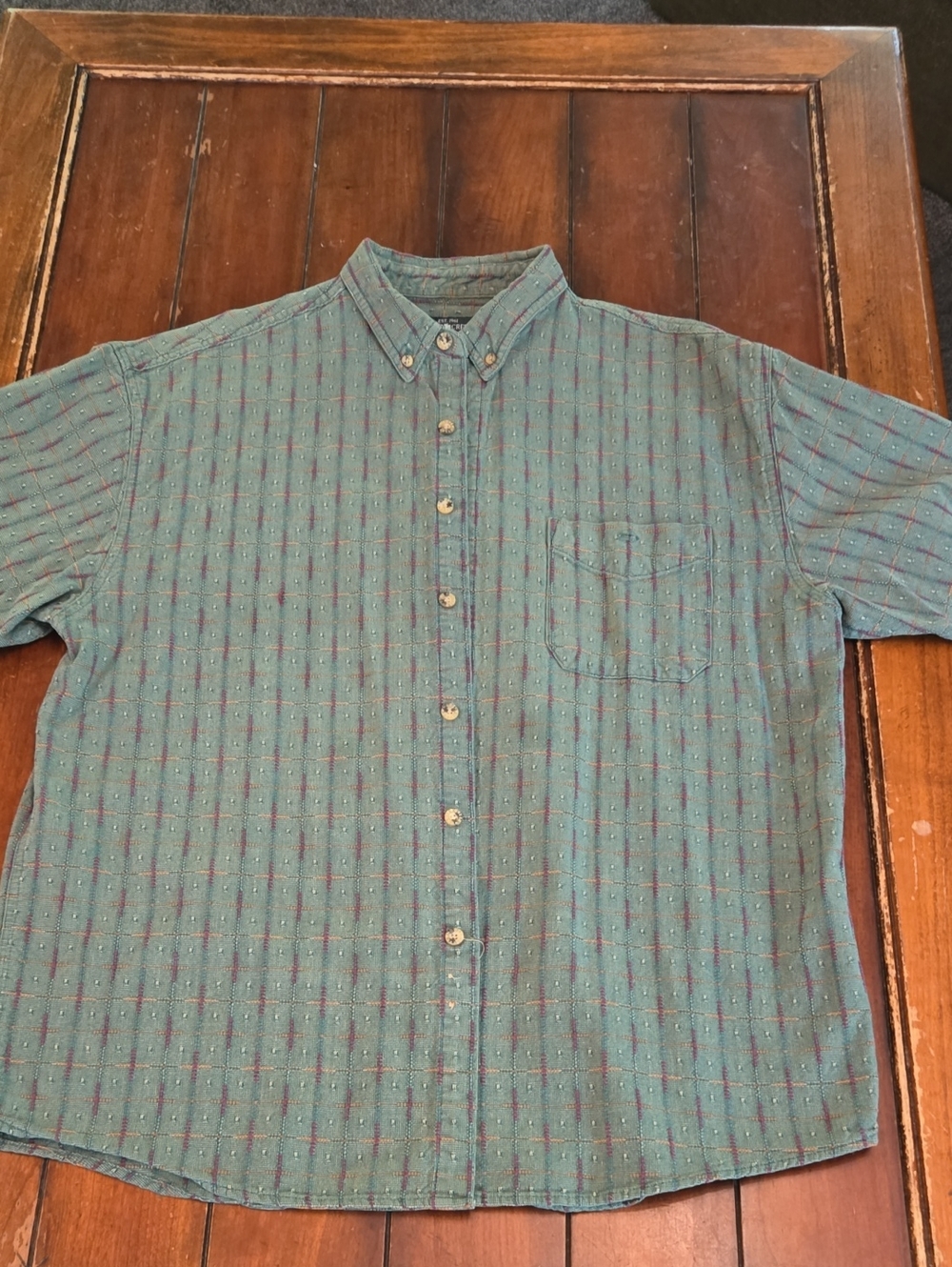 Moose Creek Men's Short-Sleeve Casual Button-Down Shirt in Teal Green
